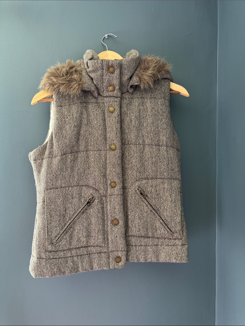 BB Dakota by Steve Madden Neutral Herringbone Puffer Vest with Faux Fur Trim